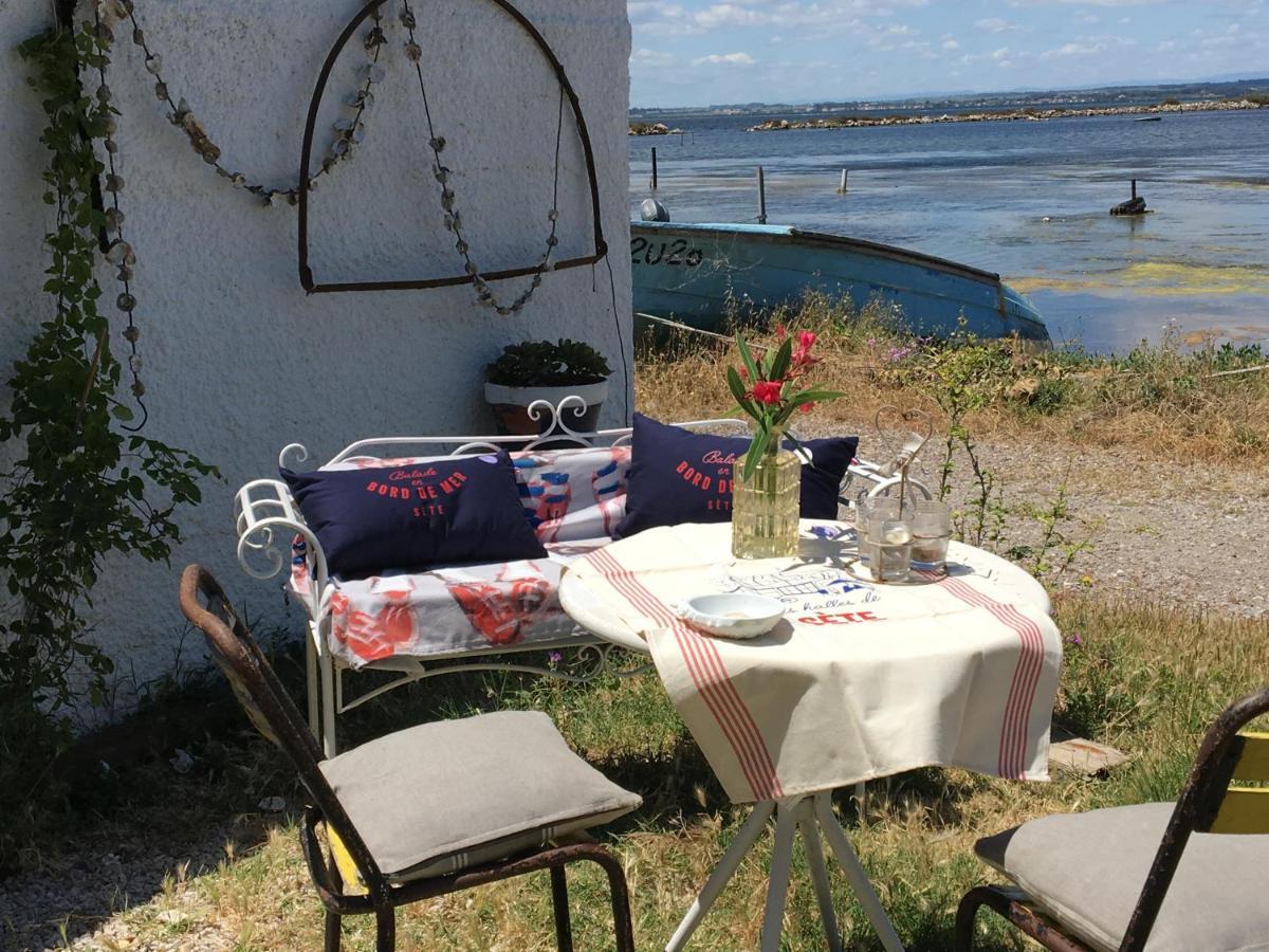 Cabanon De Pecheur En Bord De Lagune Сет Экстерьер фото